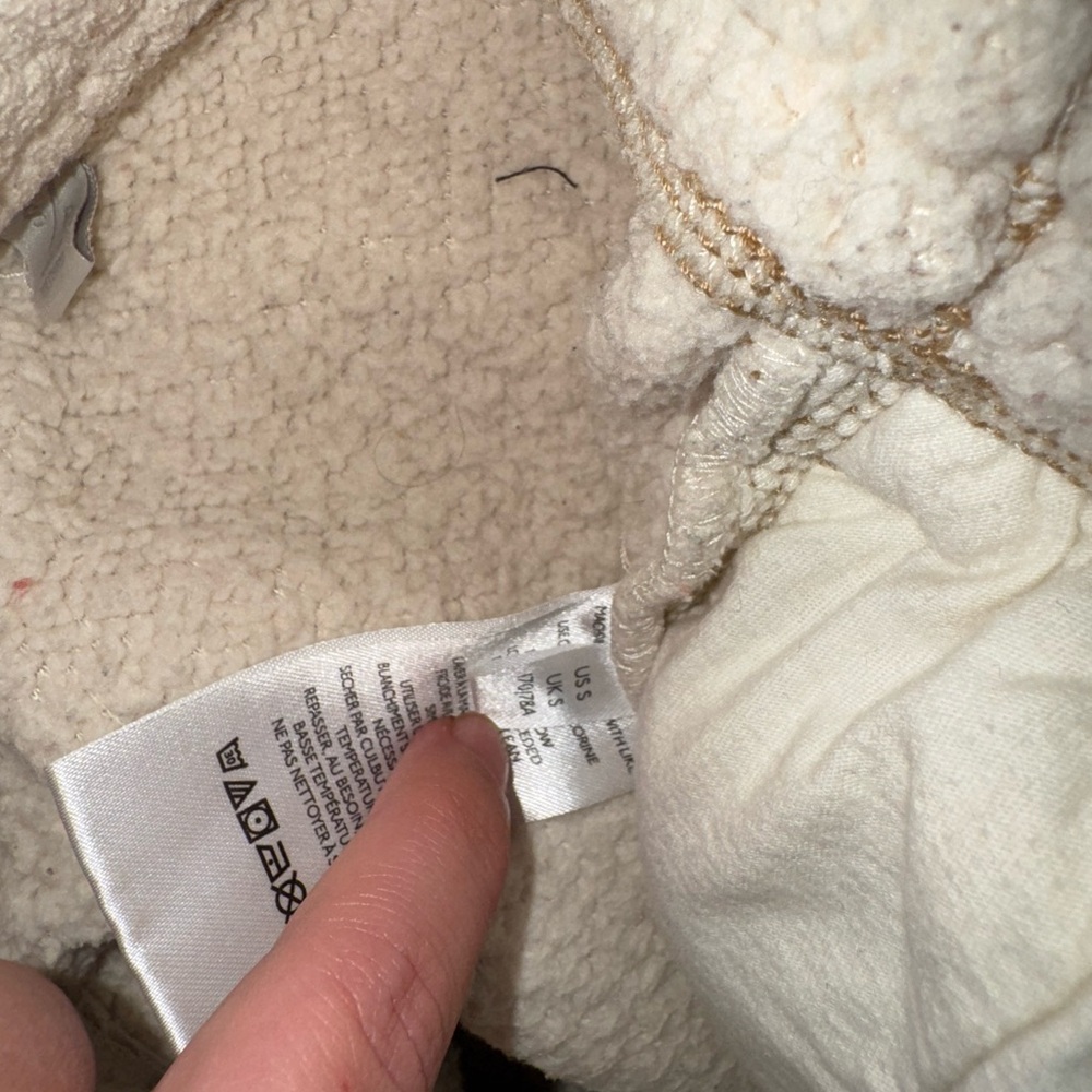 urban outfitters Cozy Cream Sherpa Joggers - Picture 6 of 7
